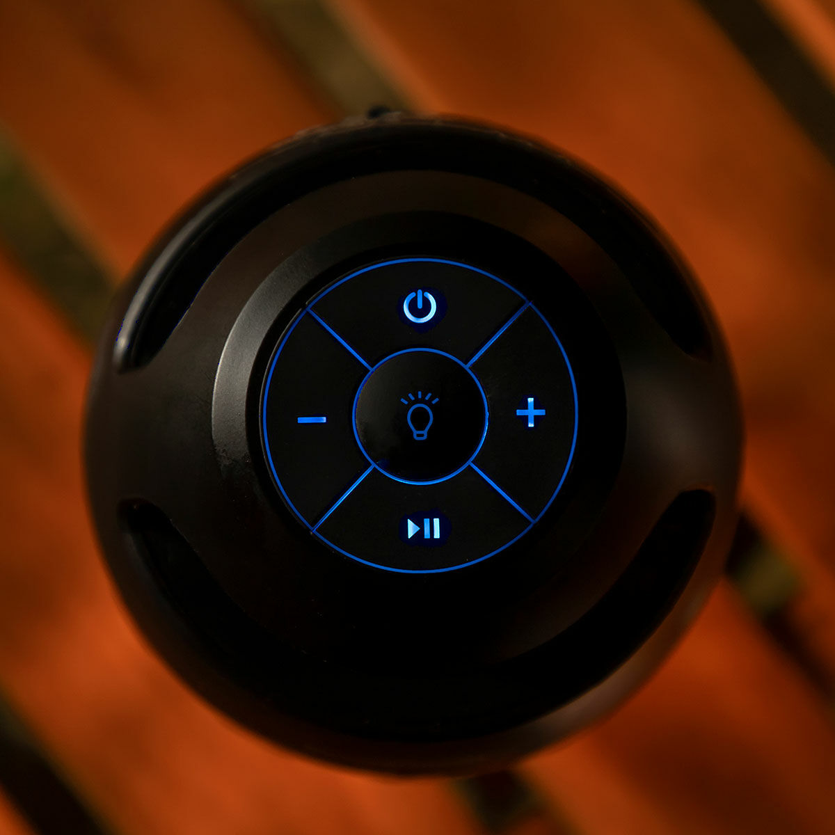 Wireless Speaker with Flame Effect LED Spekkle InnovaGoods-10