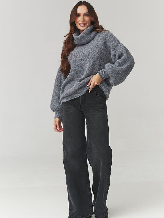 CozyPower™ – Makadamia Oversized Turtleneck Sweater (Made in Italy)